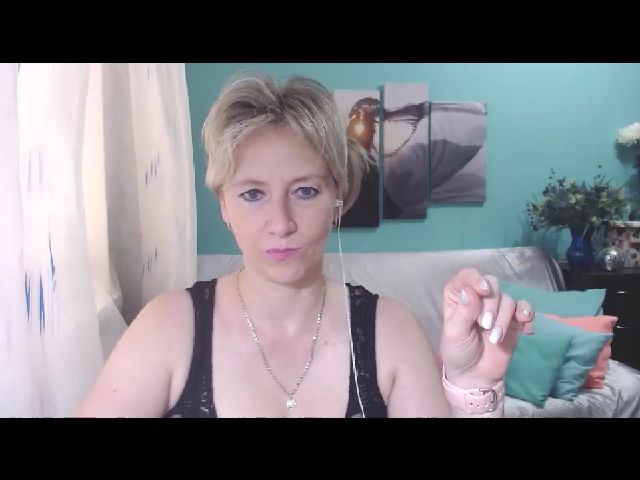 Live sex webcam photo for Silis44 #259929436