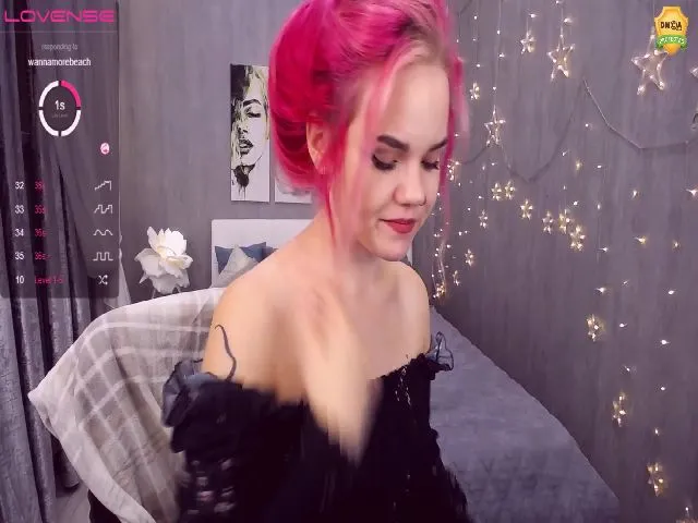 Live sex webcam photo for KerryBlair #256683785