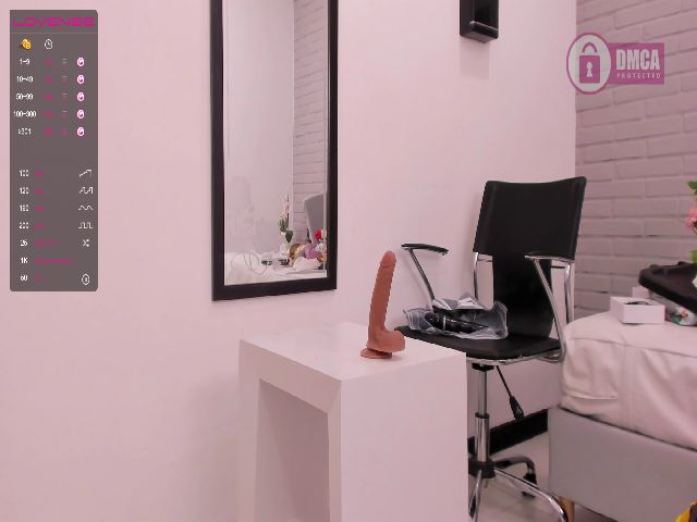 Live sex webcam photo for Anna_stars #255967096