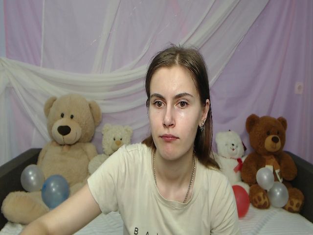 Live sex webcam photo for MollyTravis #254950306