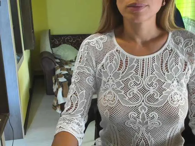 Live sex webcam photo for rocsi79 #251785847