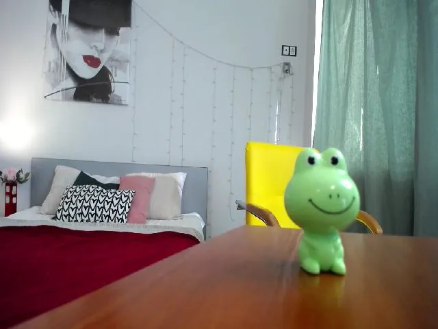 Live sex webcam photo for MarrieFleur #254804381