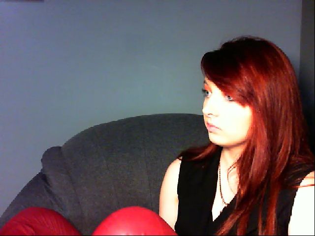 Live sex webcam photo for VirginLuna18 #264445402