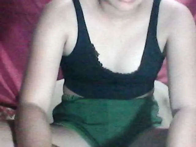 Live sex webcam photo for rojane18 #242899932