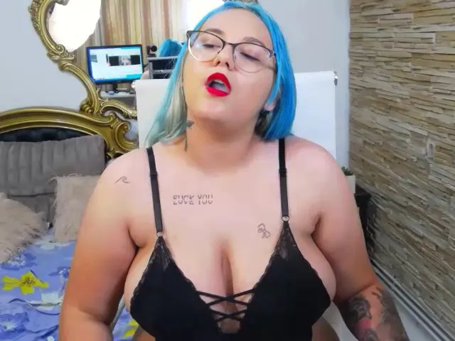 Live sex webcam photo for MissElisabeth #261687308