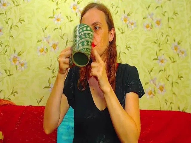 Live sex webcam photo for CarolineFishr #261683661