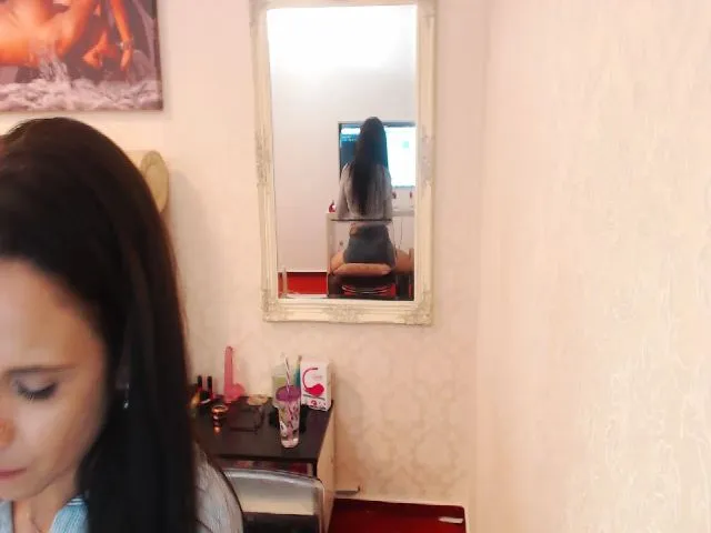 Live sex webcam photo for AlishaPacari #262892268