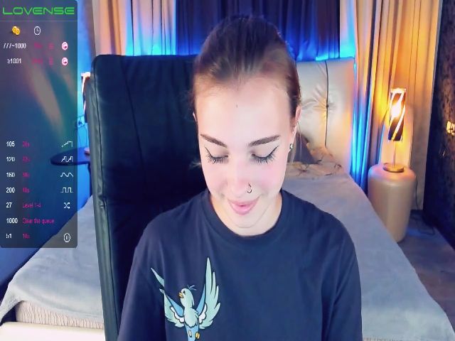 Live sex webcam photo for MariaCharming #257586689