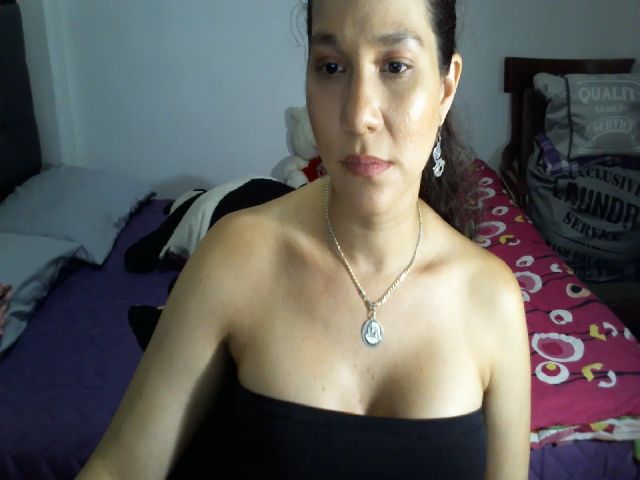 Live sex webcam photo for Sofiahenao #252324579