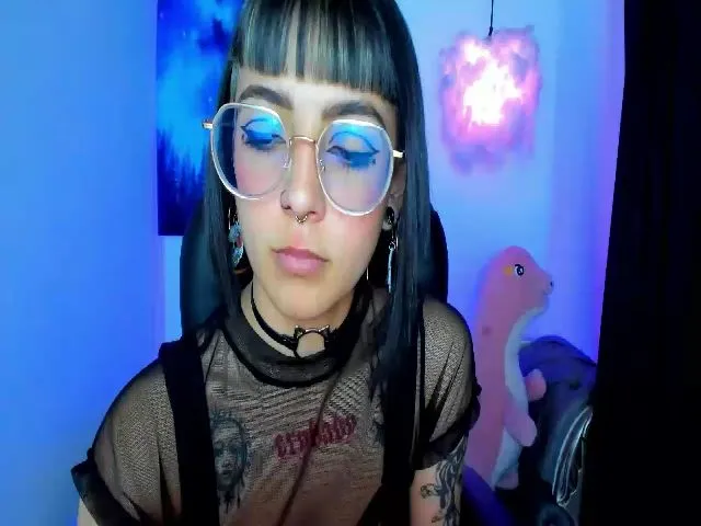 Live sex webcam photo for Angelsiinner #260779020