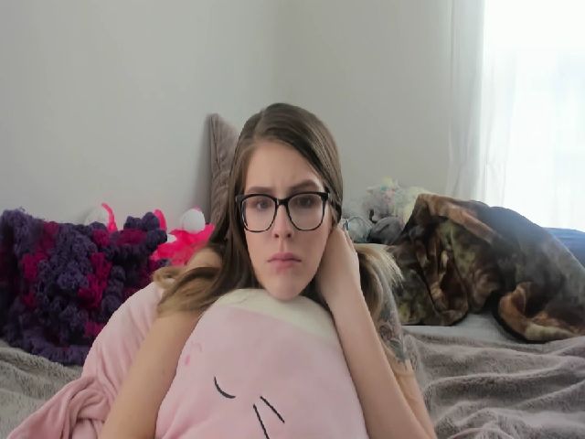 Live sex webcam photo for Meganholly00 #256037635