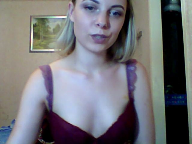 Live sex webcam photo for BreeAngel #252489767