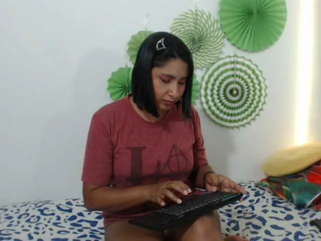 Live sex webcam photo for tatianazae #242088160