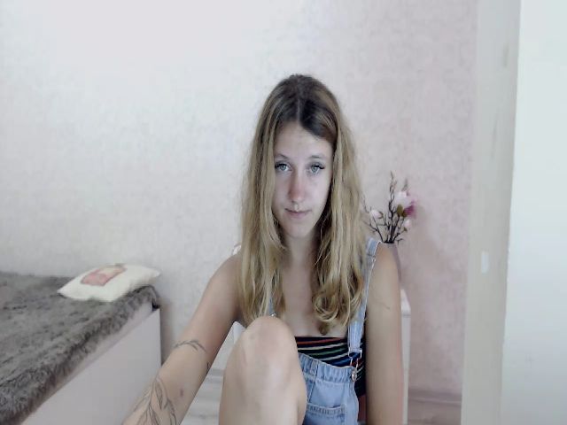 Live sex webcam photo for BerryFeral #263030890