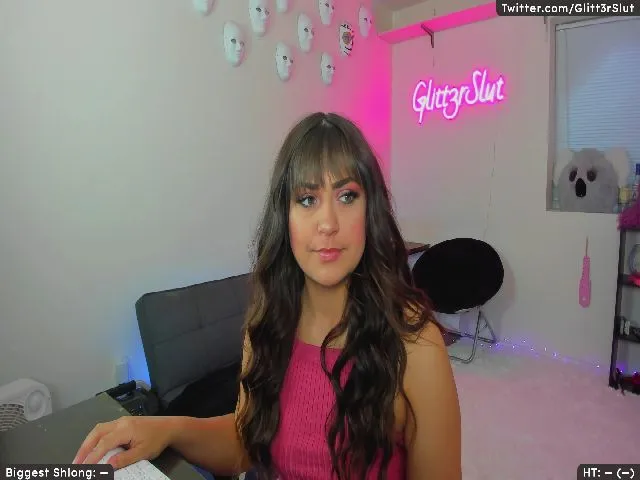 Live sex webcam photo for Glitt3rSlut #256080585