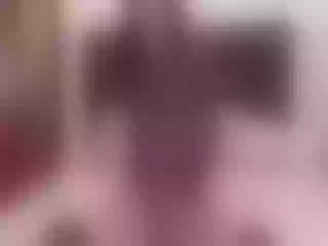 Live sex webcam photo for Antonella__ #252632460
