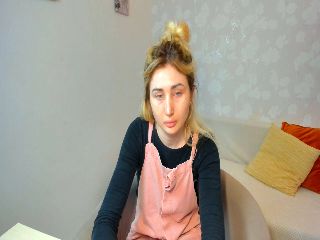 Live sex webcam photo for TabeyaLyy #251741437