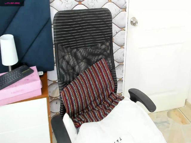 Live sex webcam photo for Anna_cooper #265256003