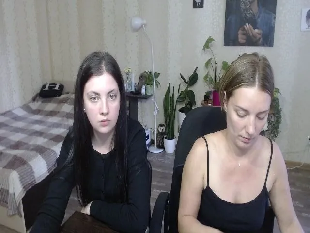 Live sex webcam photo for UrBlack_Kitty #255934788