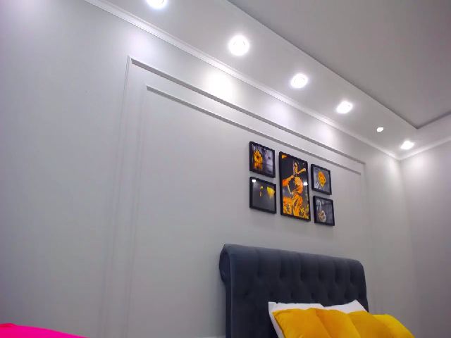 Live sex webcam photo for Diamond_Look #254328696