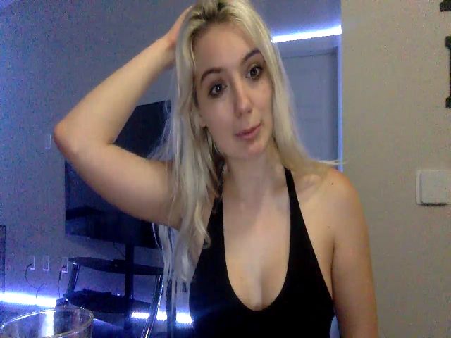 Live sex webcam photo for Sammy_gray #257319950