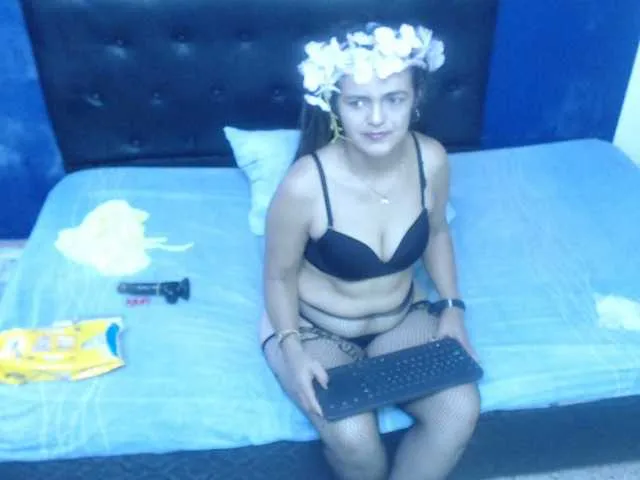 Live sex webcam photo for momlatin #241253461