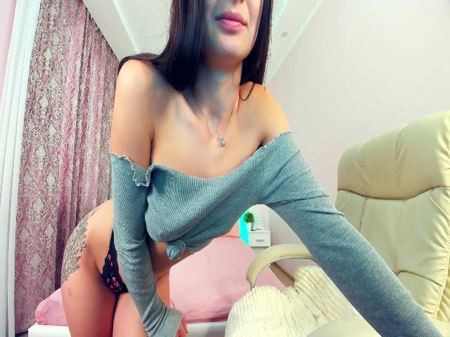 Live sex webcam photo for TorryWins #265383366