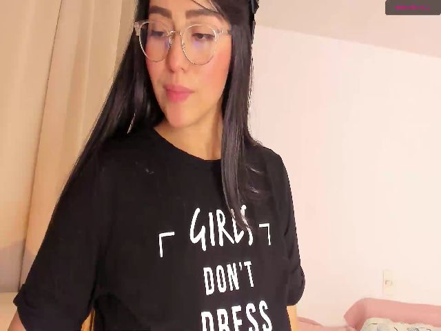 Live sex webcam photo for Helena_Hills #255511902