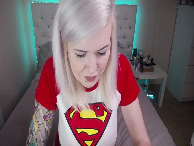 Live sex webcam photo for PrettyOne4You #258434792