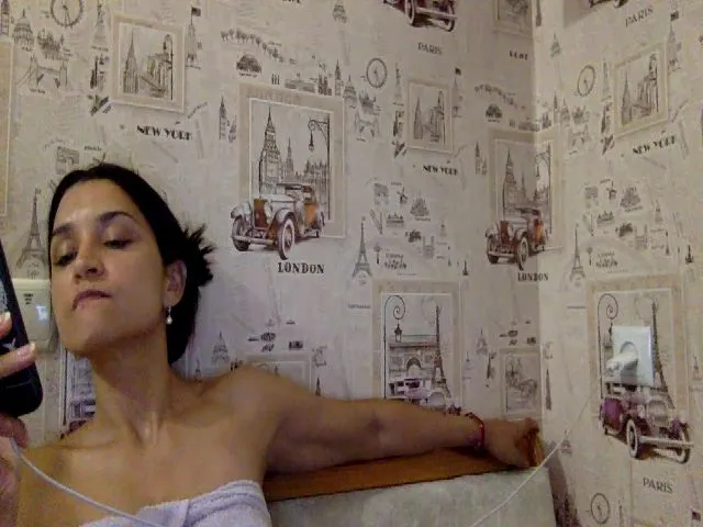Live sex webcam photo for JolyBoss #257777305