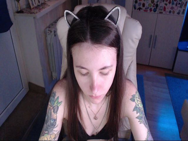 Live sex webcam photo for KeyshaLush #257389308