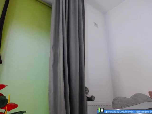 Live sex webcam photo for XxAlexaxX #240957804