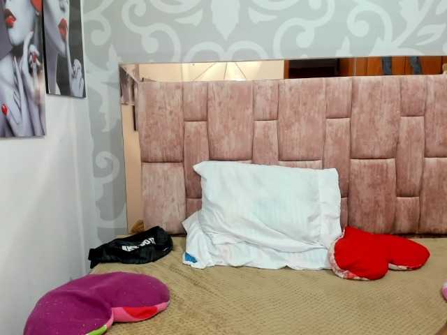 Live sex webcam photo for katrina-tyler #254225924