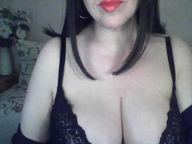 Live sex webcam photo for VikaBigSize #248179705