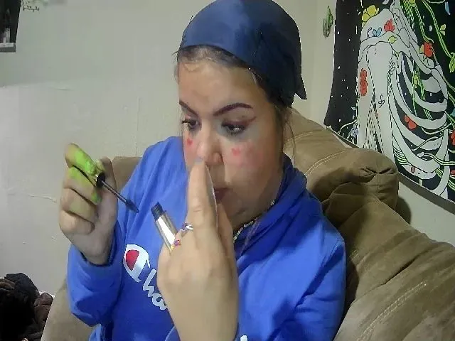 Live sex webcam photo for Lilmisspurp #256170823