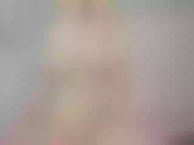 Live sex webcam photo for KenzieDawton #252440209