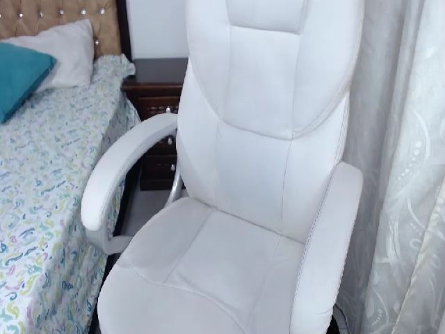 Live sex webcam photo for Mia_russel #264204517
