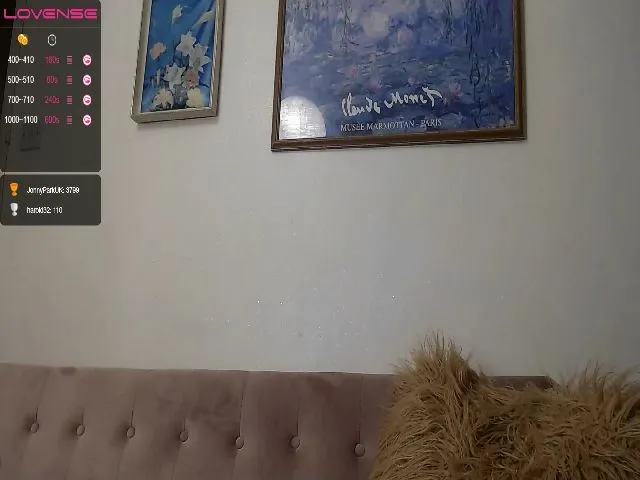 Live sex webcam photo for Lavender_Dove #253540550