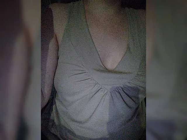 Live sex webcam photo for volturi66- #252743994