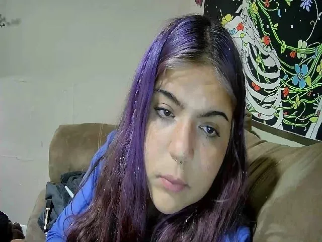 Live sex webcam photo for Lilmisspurp #255582379