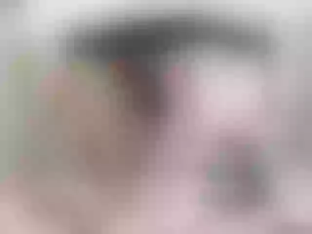 Live sex webcam photo for LeaQueen #241276477