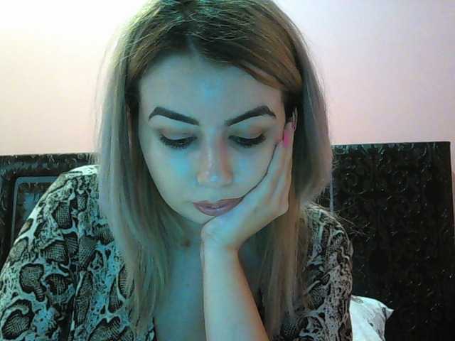 Live sex webcam photo for Imagicgirl98 #248794486