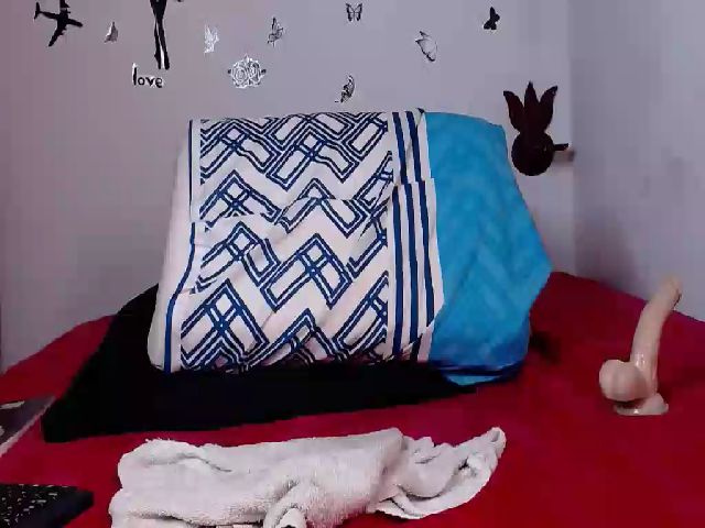 Live sex webcam photo for Aislinnfire #255861738