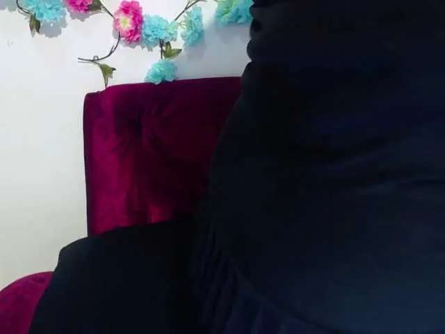 Live sex webcam photo for salems83 #241268536