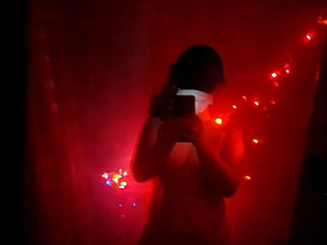 Live sex webcam photo for LanaLav #241317680