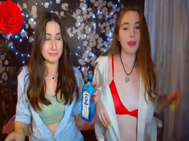 Live sex webcam photo for Nilla_Chim__ #254768692