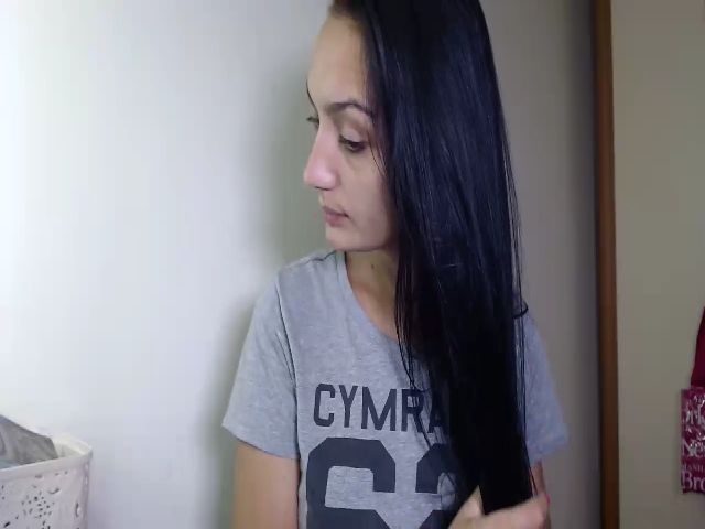 Live sex webcam photo for hello_its_me5 #261276651