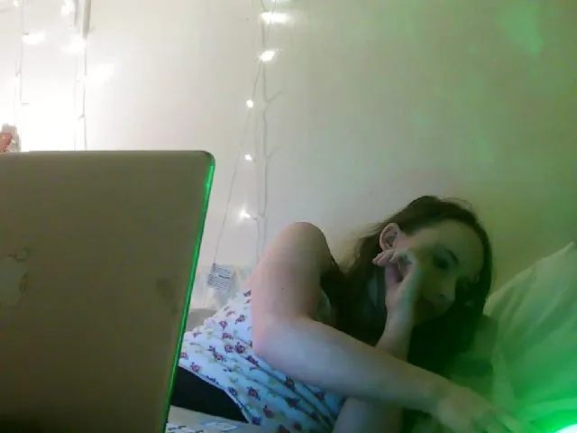 Live sex webcam photo for moonpixie2002 #253374872