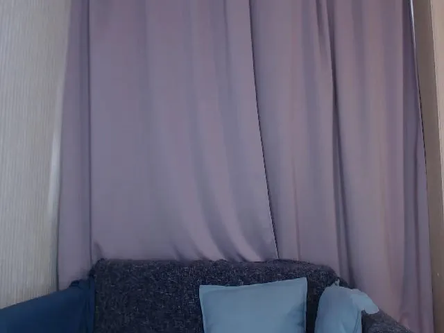 Live sex webcam photo for HotSwJenna #256194008