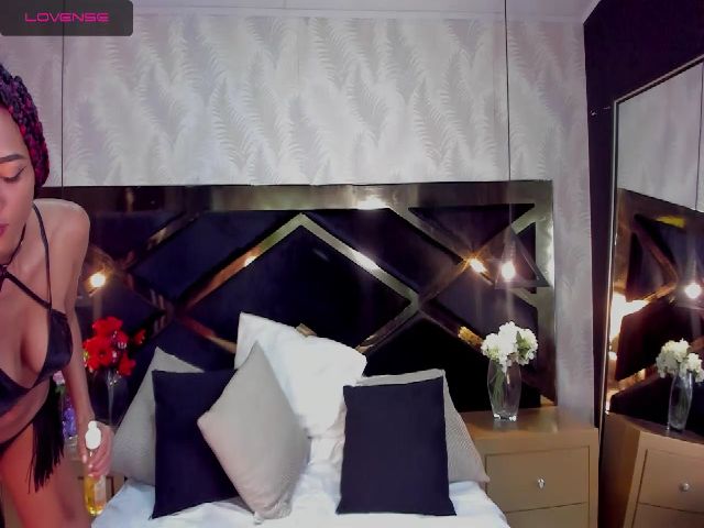 Live sex webcam photo for abbireyes #261367543